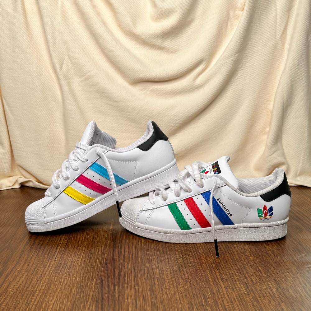 Adidas Superstar J Colorful Trefoil - Cloud White. Unisex. Gently used.